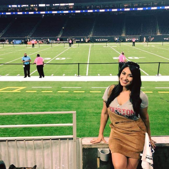 Corduroy Overall Dress perfect for fall! - Picture 5 of 5